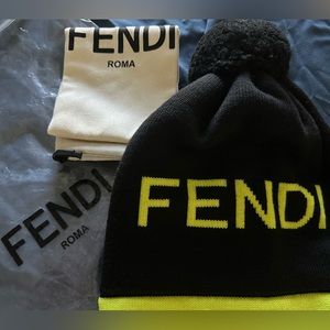 [AUTHENTIC] Fendi Black & Lime Green Beanie